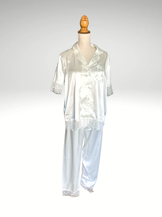 2 PIECES CHEMISE ET PANTALON DENTELLE 177