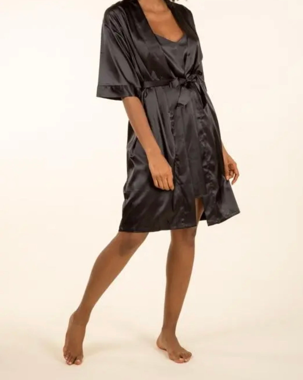 2 PIECES PEIGNOIR ET NUISETTE NOIR 23